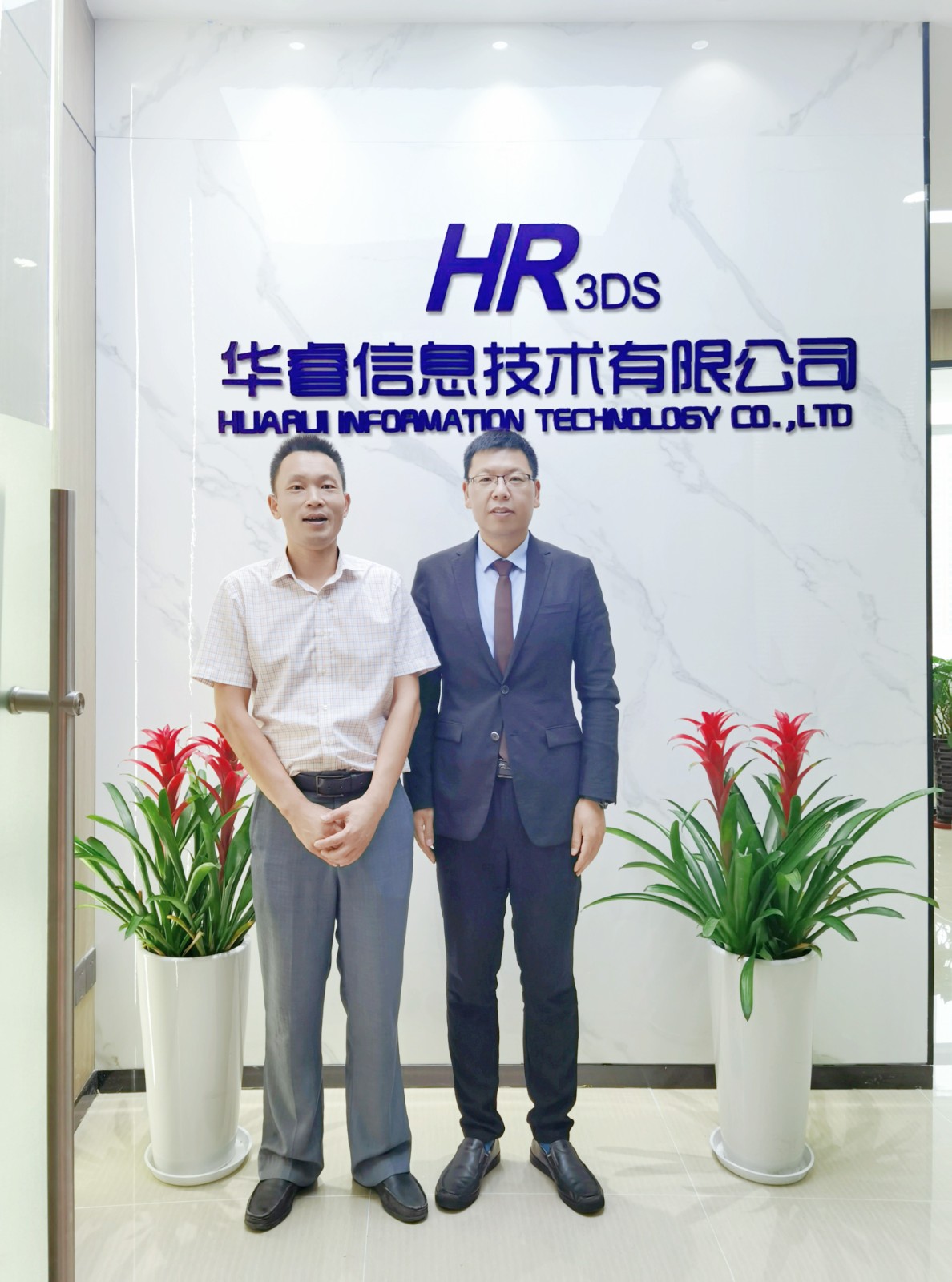 1661492984443785.jpg b11872fcbe470b945ba1d18b837b196.jpg