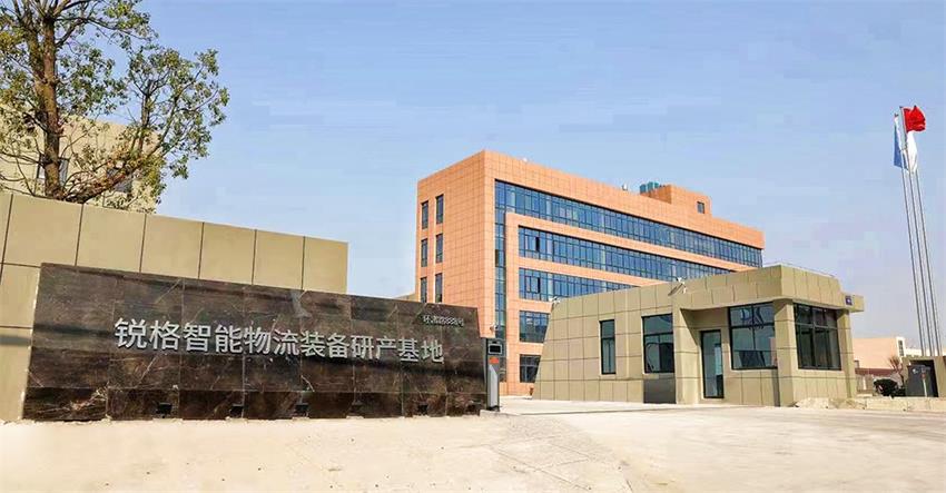 1684115500878801.jpg show_451134499_1683877612314.jpg